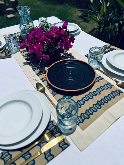 Chemin de table « Beehive Bliss »